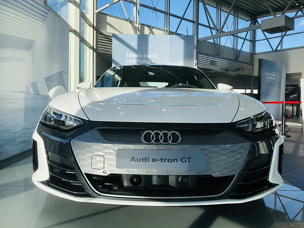אאודי e-tron GT (Audi e-tron GT) — צילום הרכב