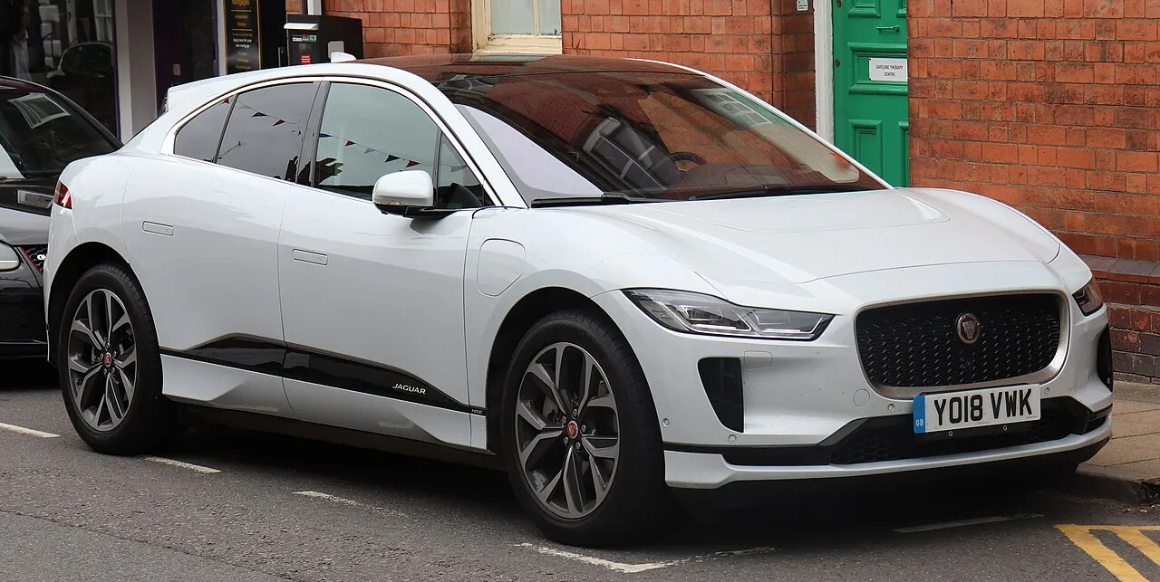 יגואר איי פייס (Jaguar I-Pace) — צילום הרכב