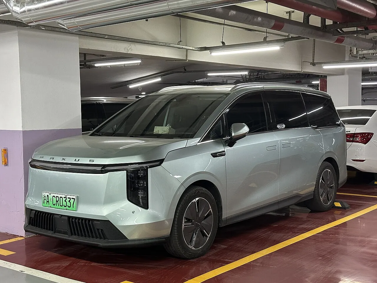 מקסוס מיפה 7 (Maxus MIFA 7) — צילום הרכב
