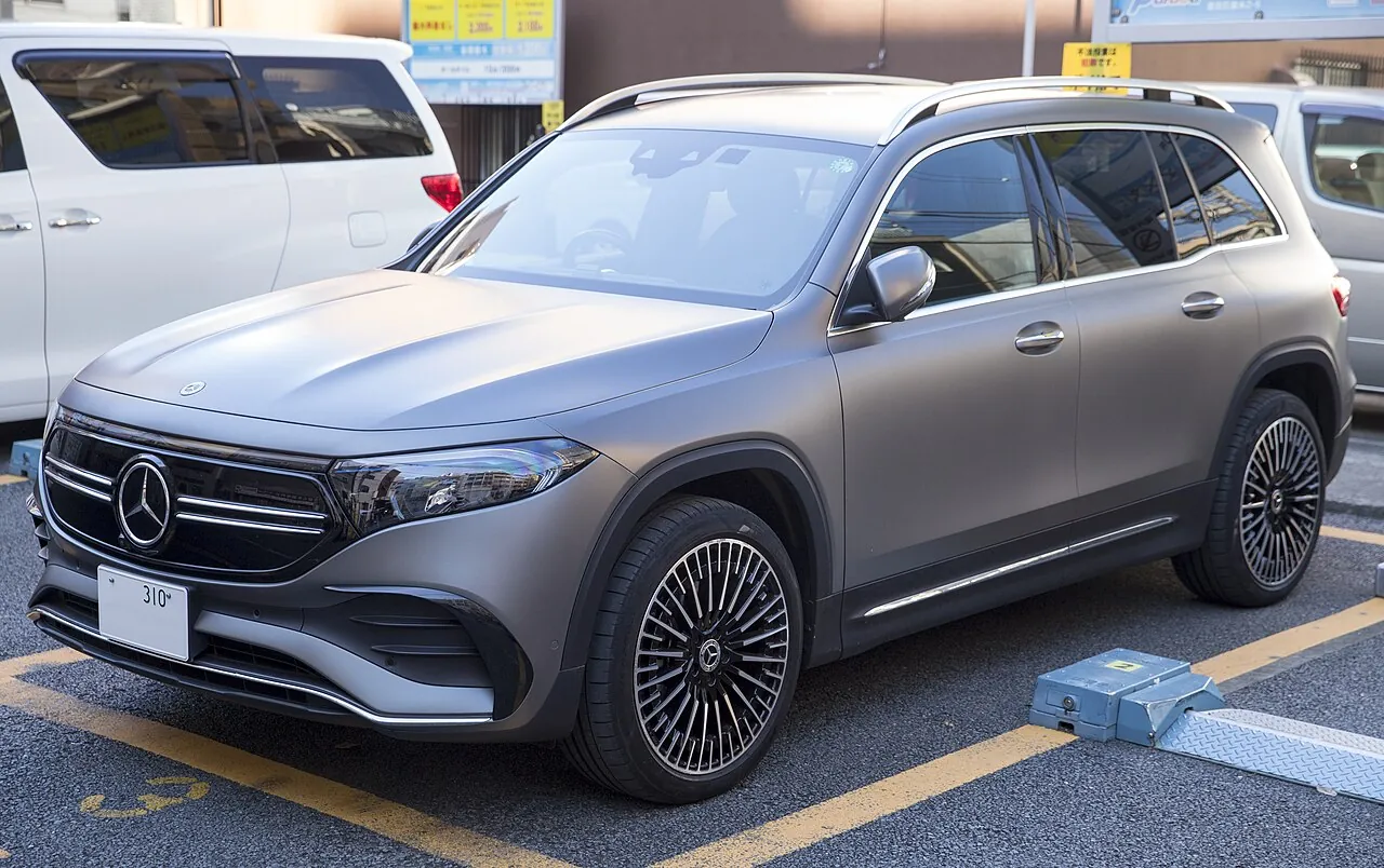 מרצדס EQB (Mercedes-Benz EQB) — צילום הרכב