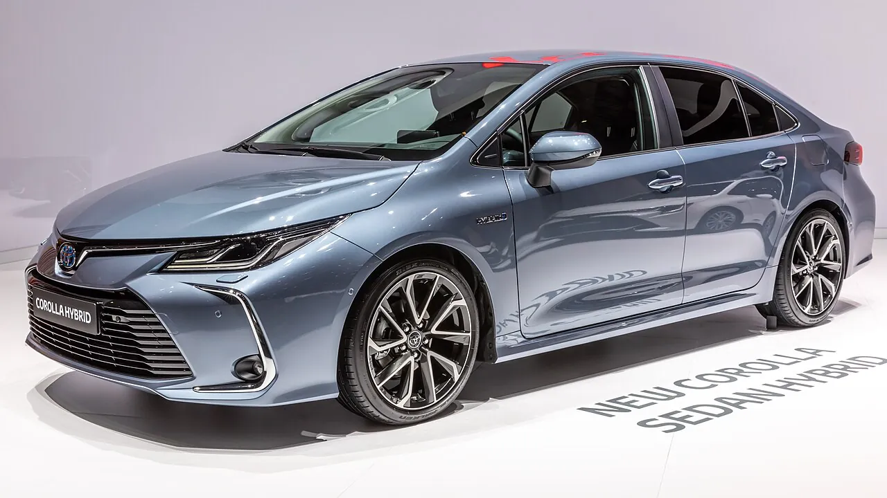 טויוטה קורולה (Toyota Corolla) — צילום הרכב